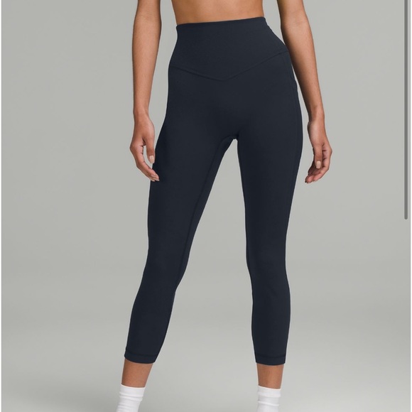 Lululemon leggings - Picture 1 of 4